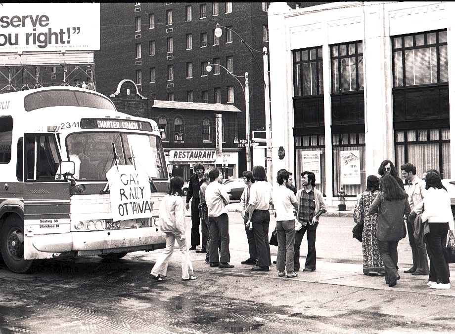 ottawa rally bus