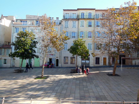 marseille square le panier photo