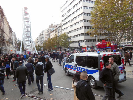 Onlookers at anti same-sex marriage demonstration Marseille